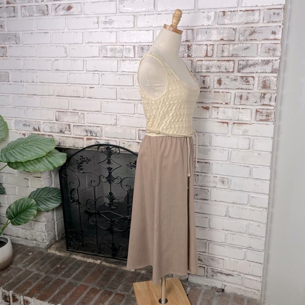Vintage 70s Crochet Top Cream & Tan Metallic Rope Belt Pull On Midi Dress 6 - Picture 5 of 12